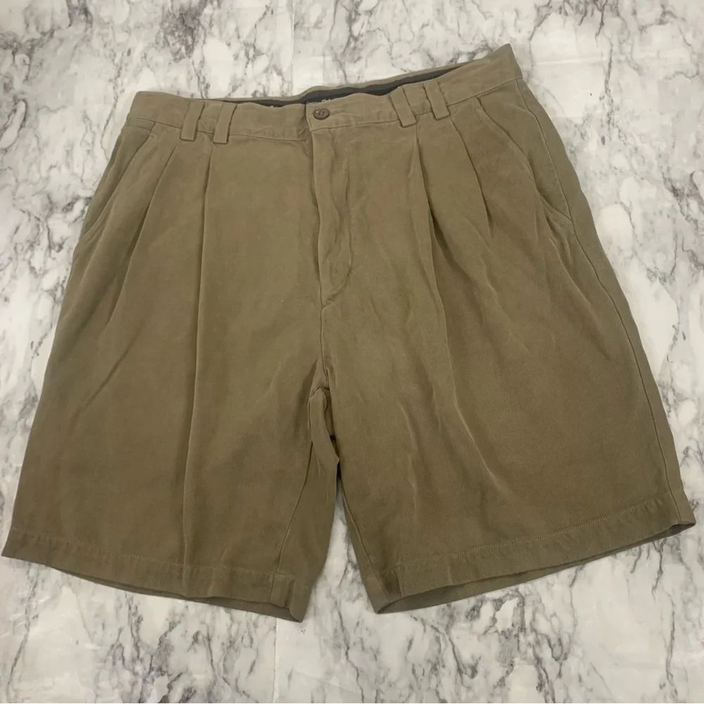 Tommy Bahama 100% Silk Size 34 Shorts Brown Tan